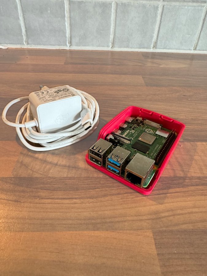 Raspberry Pi 4 Model B