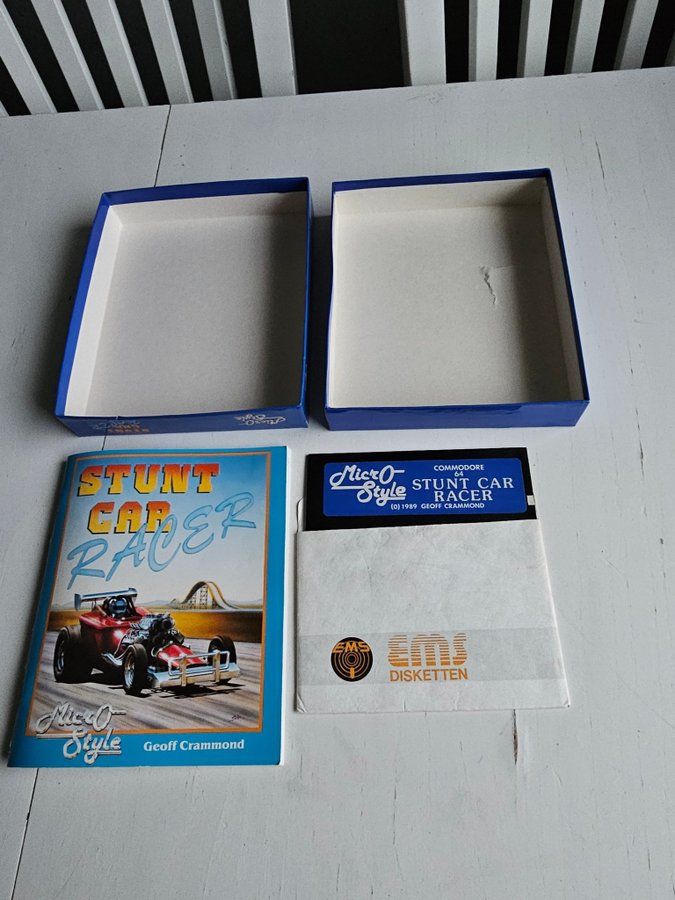 Stunt Car Racer ( DISK ) till Commodore 64