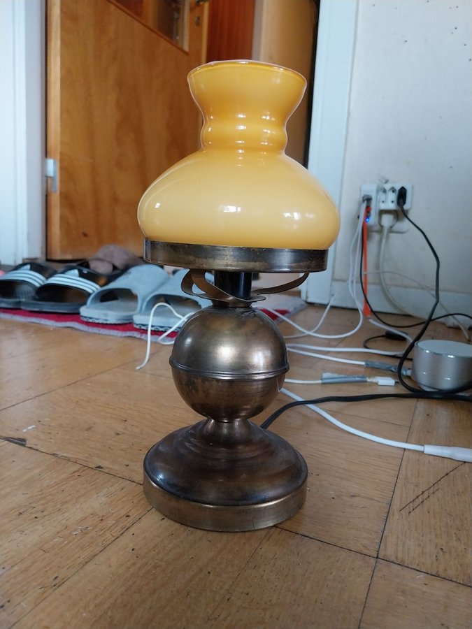 Bordslampa glas och mässing retro