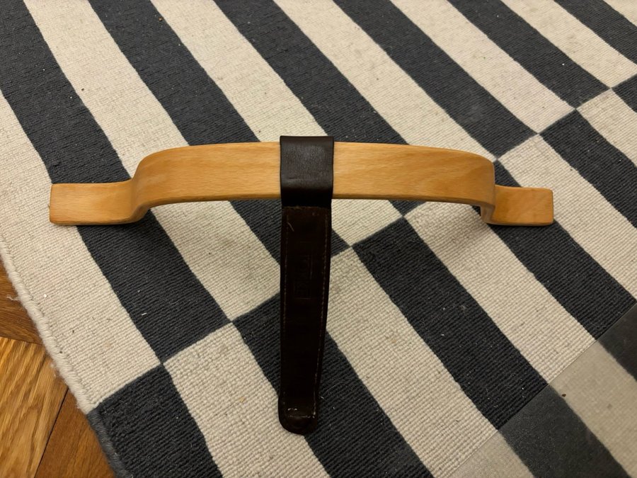 Stokke bygel trä tripp trapp skinnrem original