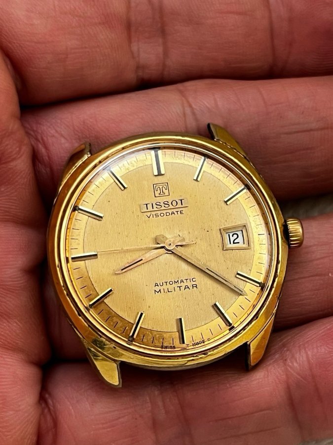 Tissot Visodate Automatic Militar klockan