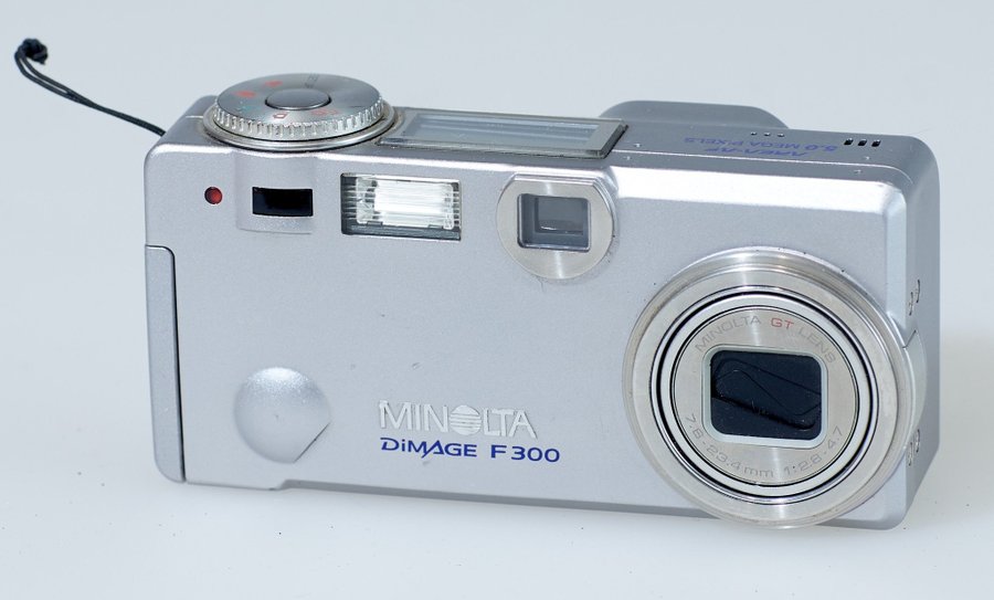 Minolta DiMAGE F300 Digital