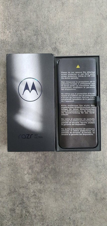 Motorola RAZR 40 Ultra 256 GB svart / black