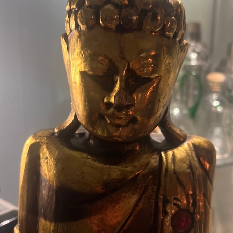 Buddha Staty