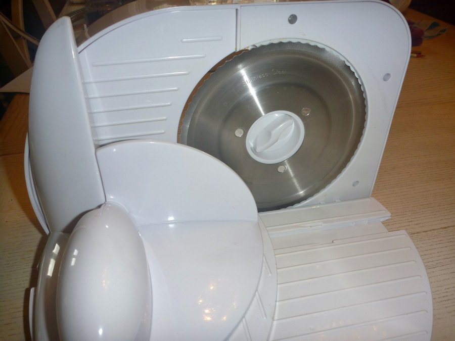 Skärmaskin ok. Meat Slicer OMS101-W