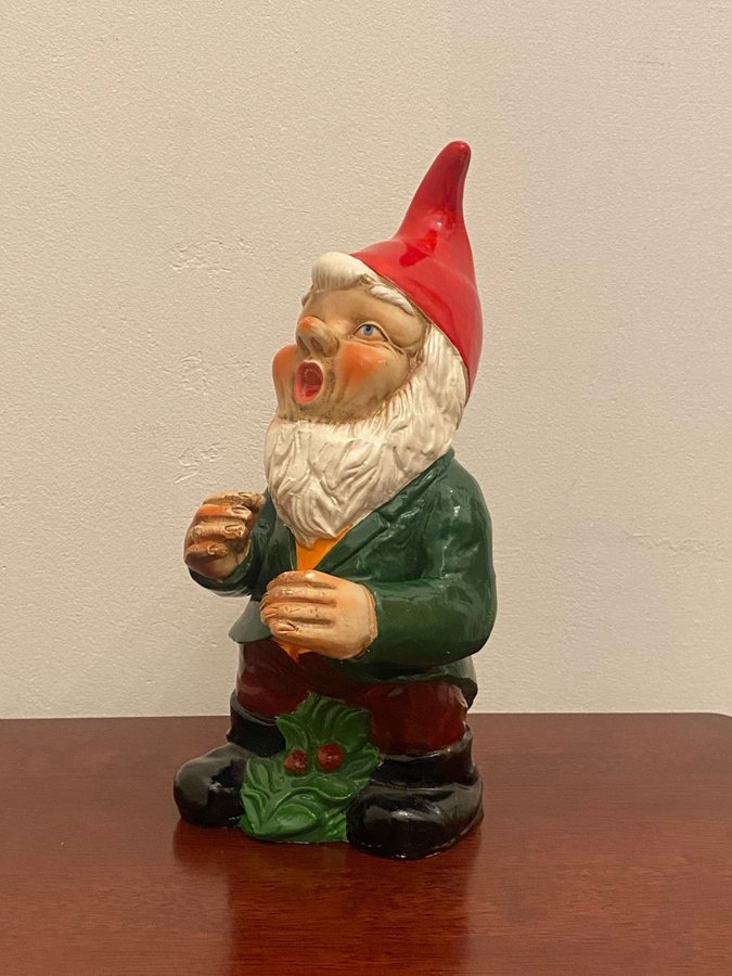 Tomtefigur / stor tomte 27 cm ” sjunger "troligtvis ” Tyskland ” 1900 talet