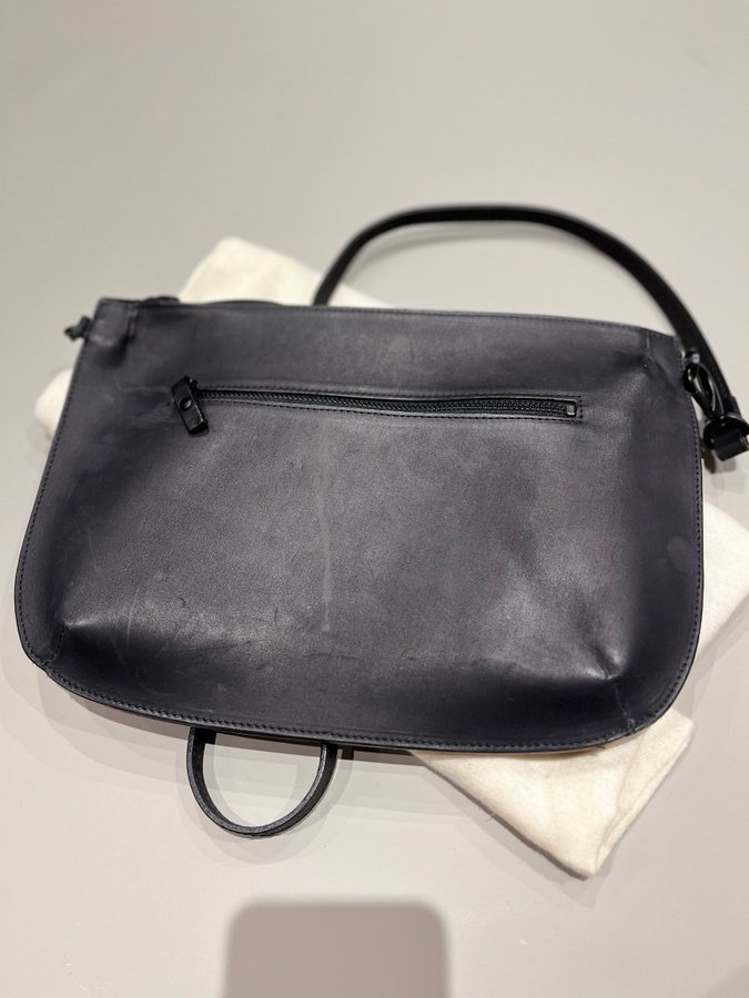 Ona bag från Whyred skinväska crossbody