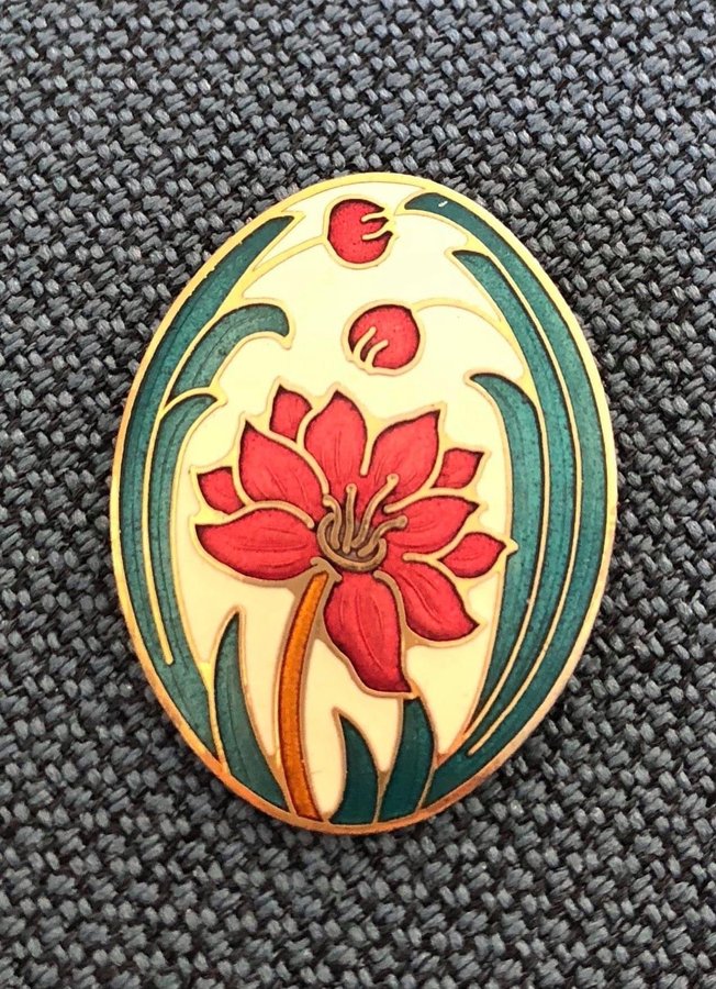 Fin Retro cloisonne broche fra Sea Gems