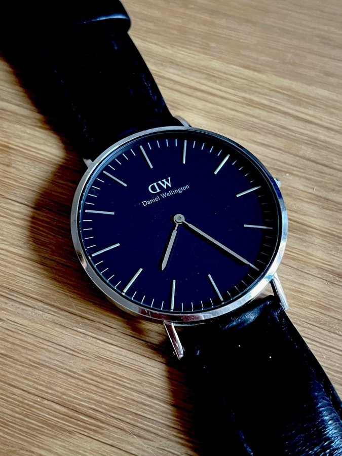 Daniel Wellington Classic Black 40 mm