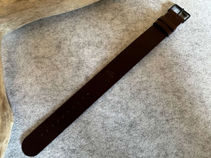 TID Watches Svart Läderrem NATO-strap i Äkta Kalvläder 21 mm - Mörkbrunt