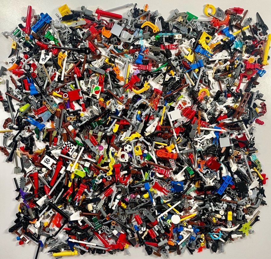 #R61 ÄKTA LEGO 550g verktyg redskap accessoarer till gubbar minifigurer figurer