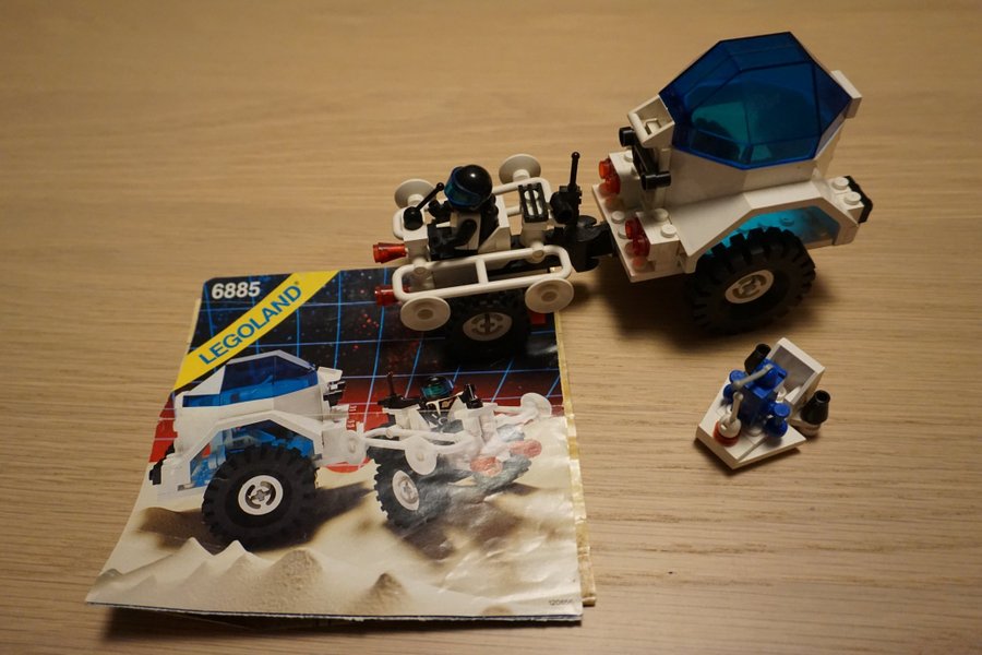 Lego Futuron 6885 Crater Crawler