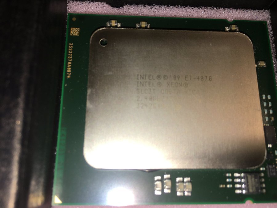 Intel Xeon (id3242C191) 2 stycken 10-Core E7-4870 2.40GHz LGA1567