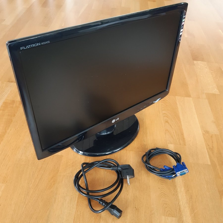 Datorskärm LG 22"