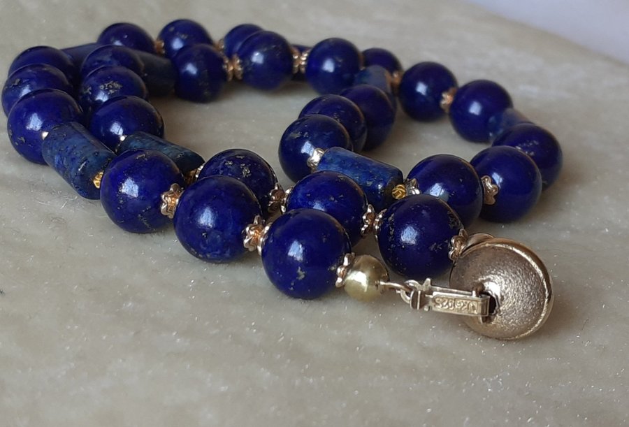 Halsband med Lapis Lazuli stenar / kullås 925 jka / Omträdd Vintage