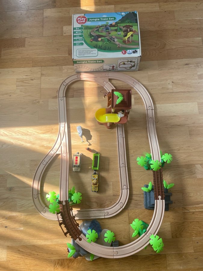 Playtive Jungle Train Set with sound