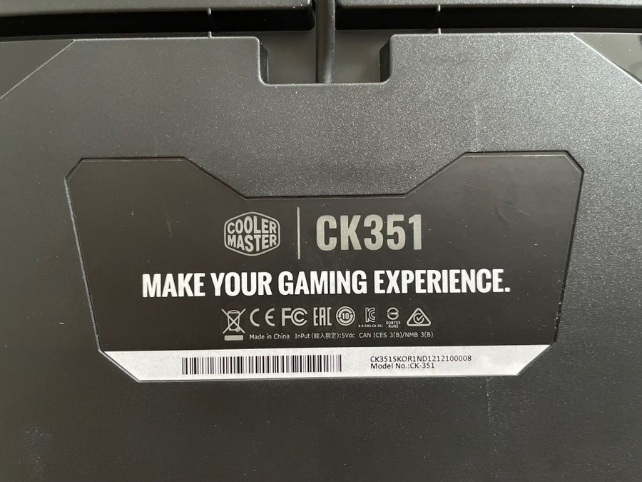 Cooler Master CK351 mekaniskt tangentbord