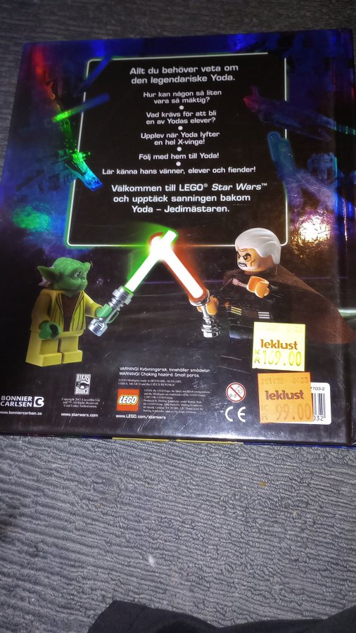 LEGO Star Wars Yoda Jedi Mästaren Bok med Minifigur