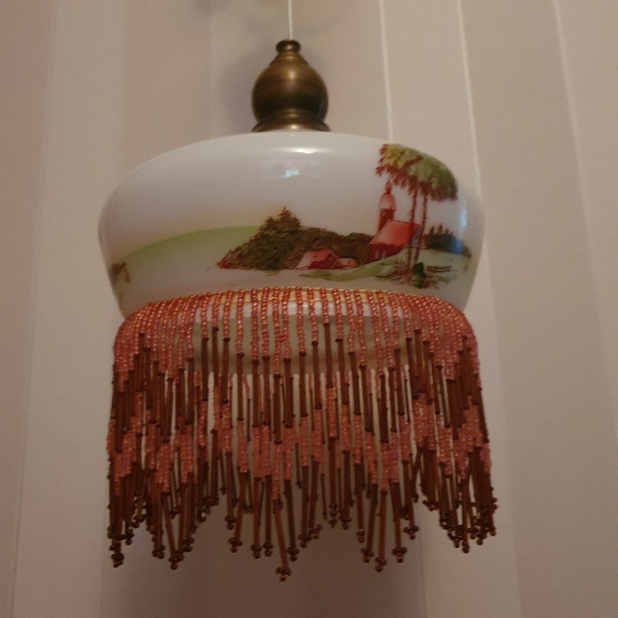 Gammal taklampa med pärlfrans Art Deco  retro