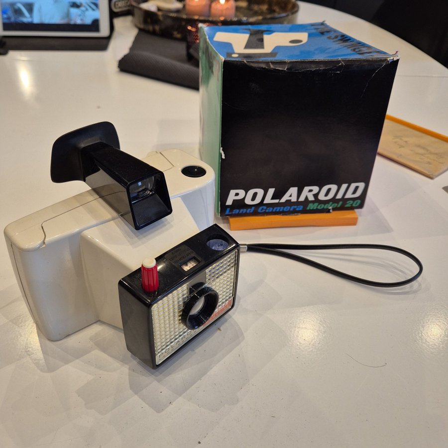 Polaroid Land Camera Swinger Model 20, Philips photolita