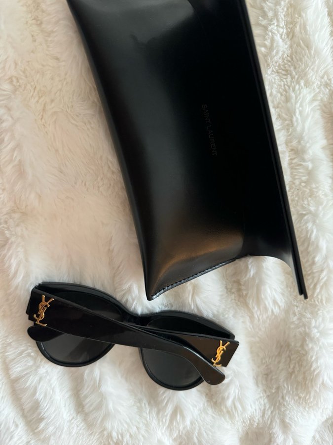 Saint Laurent Solglasögon SL M3 002