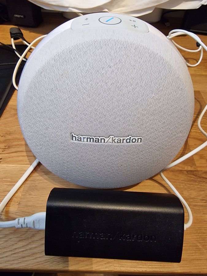 Harman Kardon Onyx Studio 4