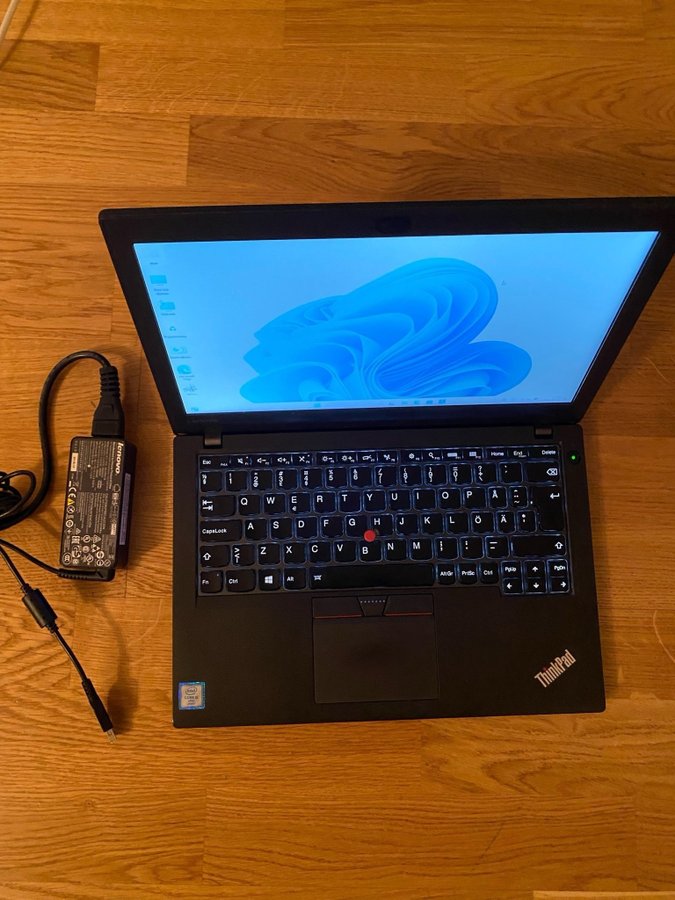 Lenovo ThinkPad X270 Core i5 6300U 8GB 256GB