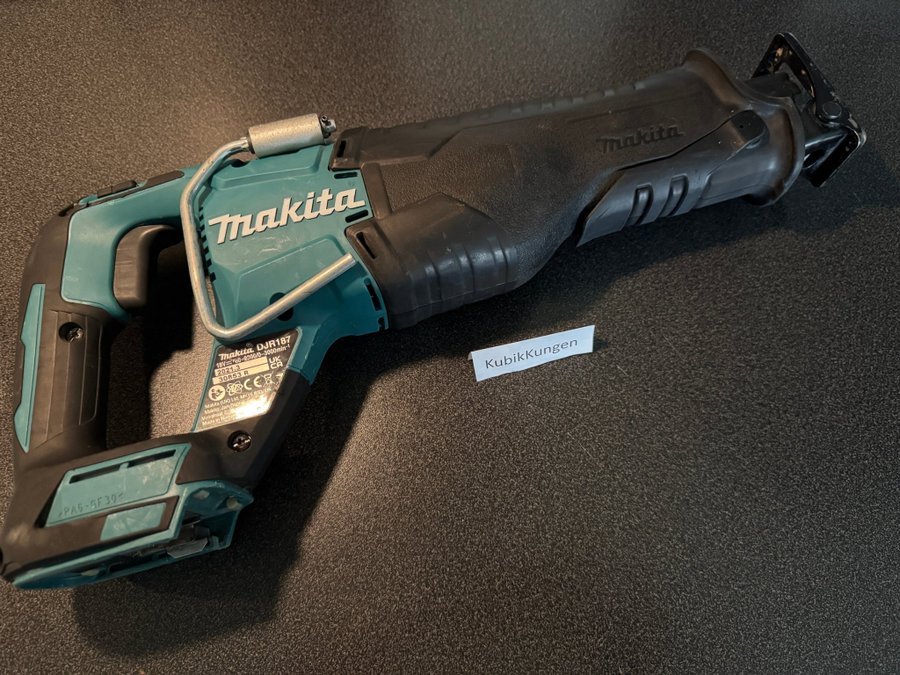 MAKITA 18V Tigersåg DJR187 - Nypris 2395:-