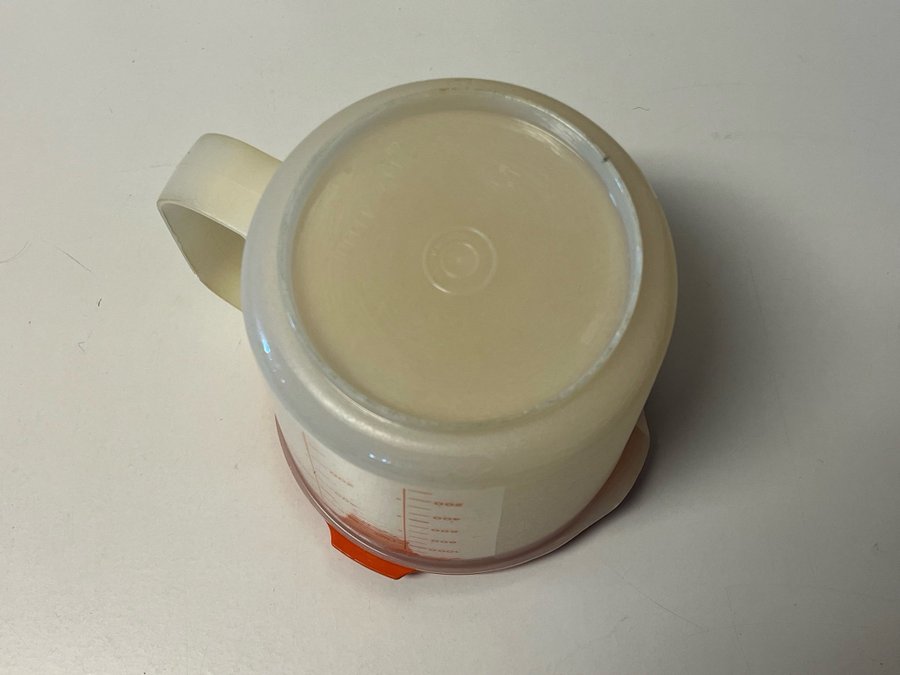 Måttkanna vispkanna Tupperware Belgien 1,2 liter