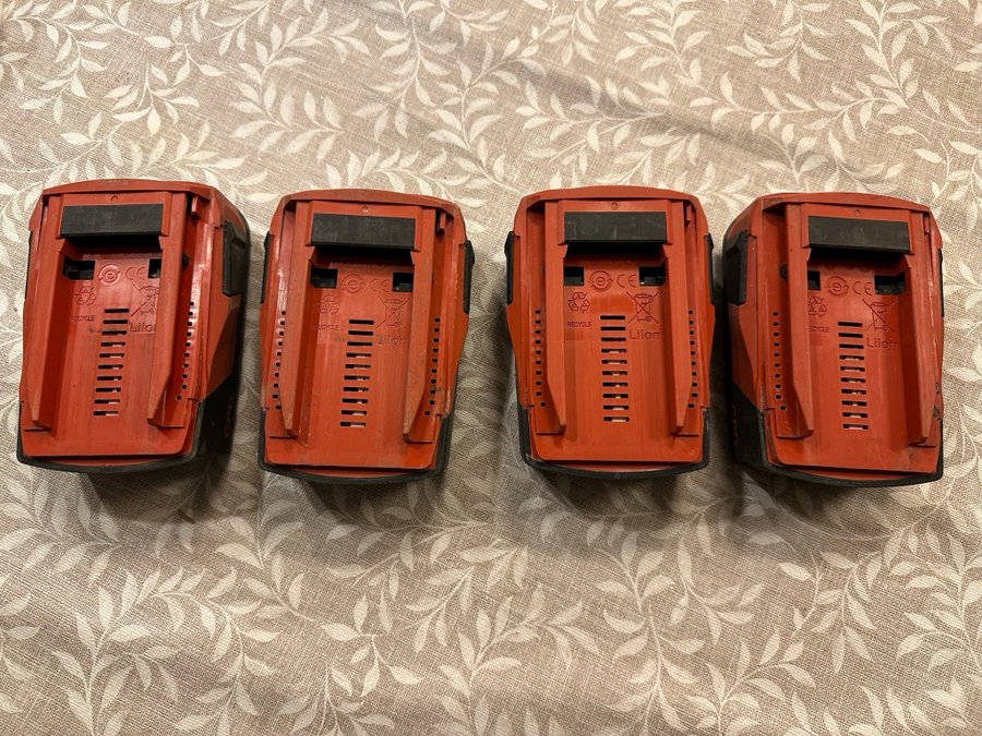 4 ST Hilti Batteri B22 / 4Ah