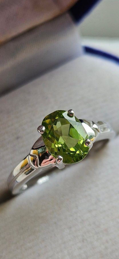 Silverring 925 Med Peridot