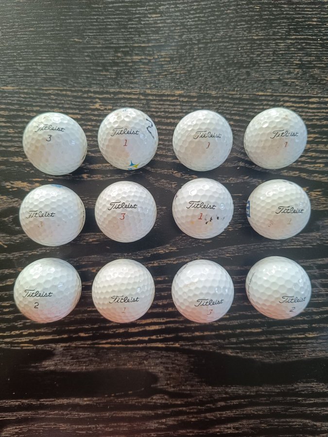 Golfbollar 12 Titleist NXT Tour