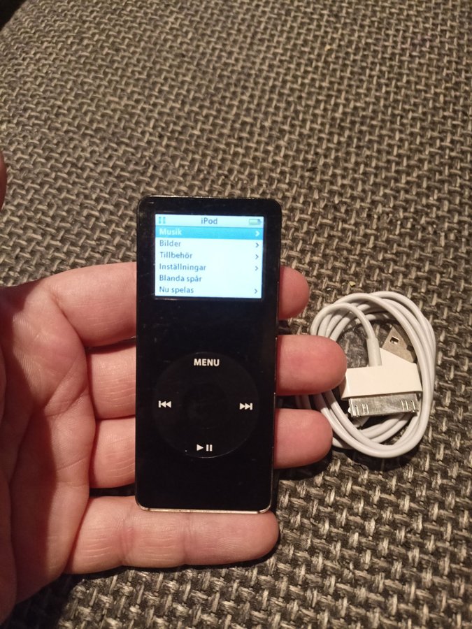 iPod 2GB