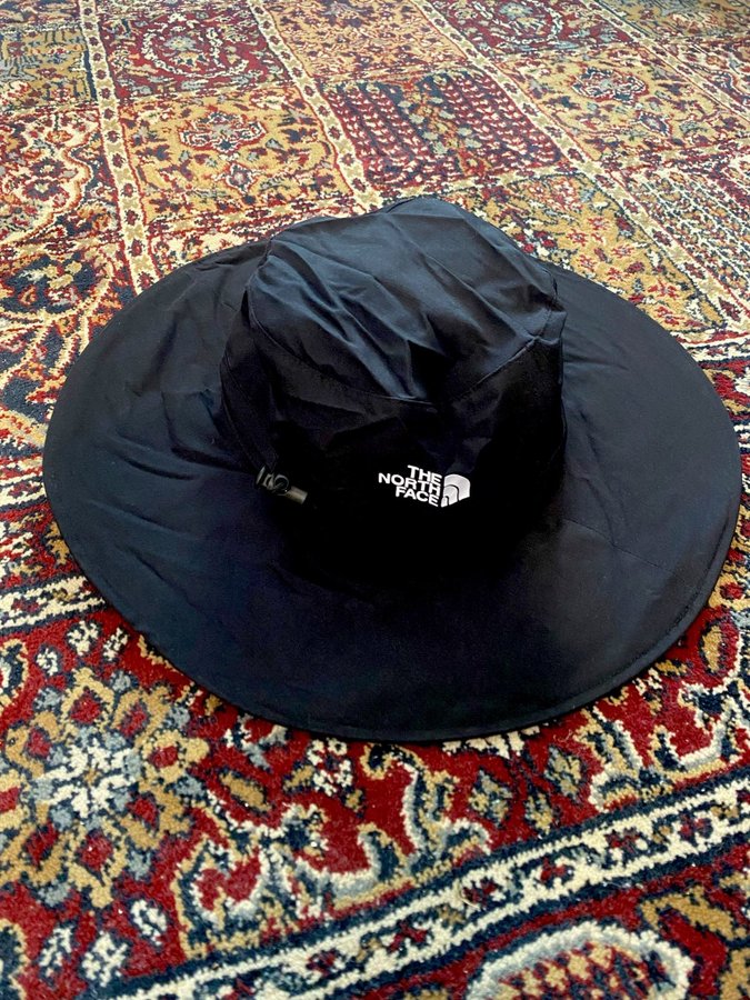 The North Face svart solhatt