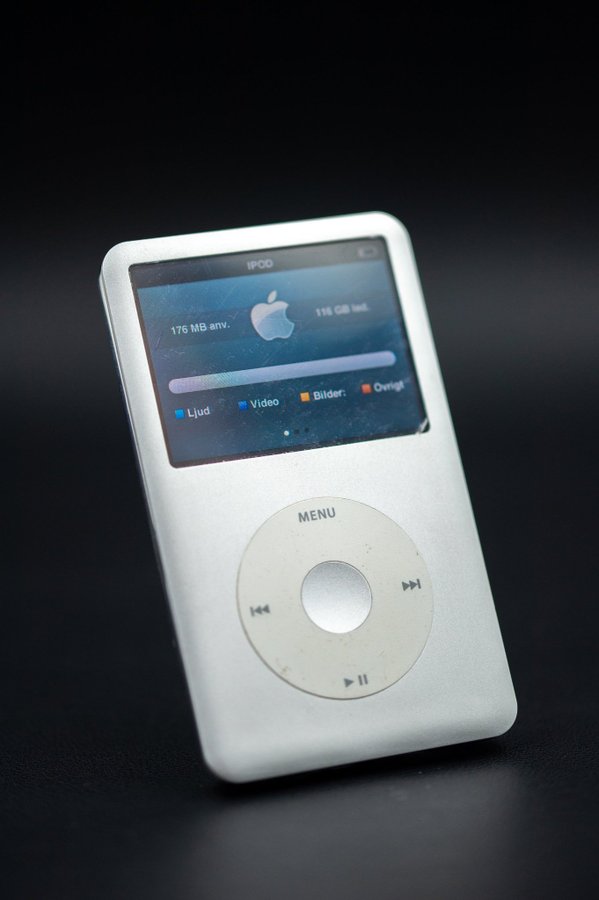 iPOD Classic 80gb Silver (128GB) med tillbehör