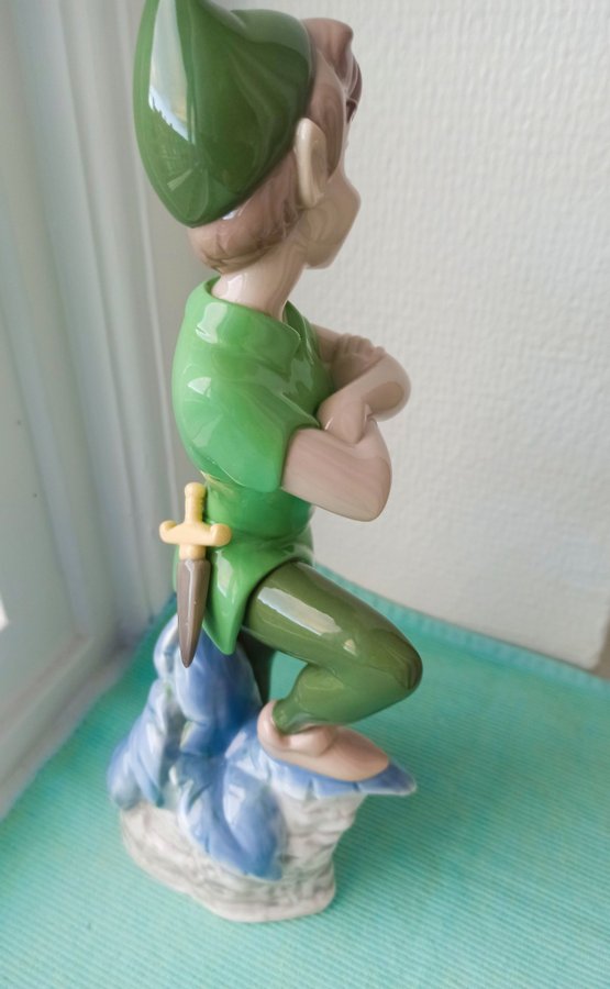 Peter Pan figurin från Nao by Lladro Disney