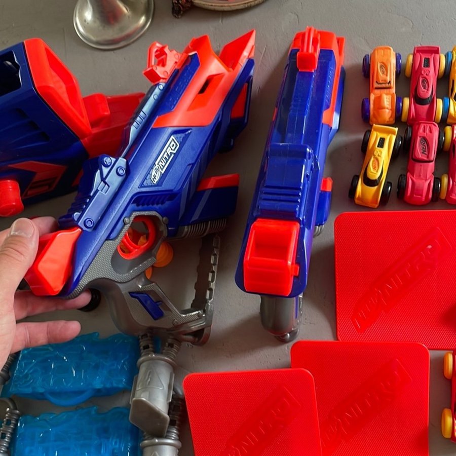 Nerf Nitro - Set med bilar och tillbehör