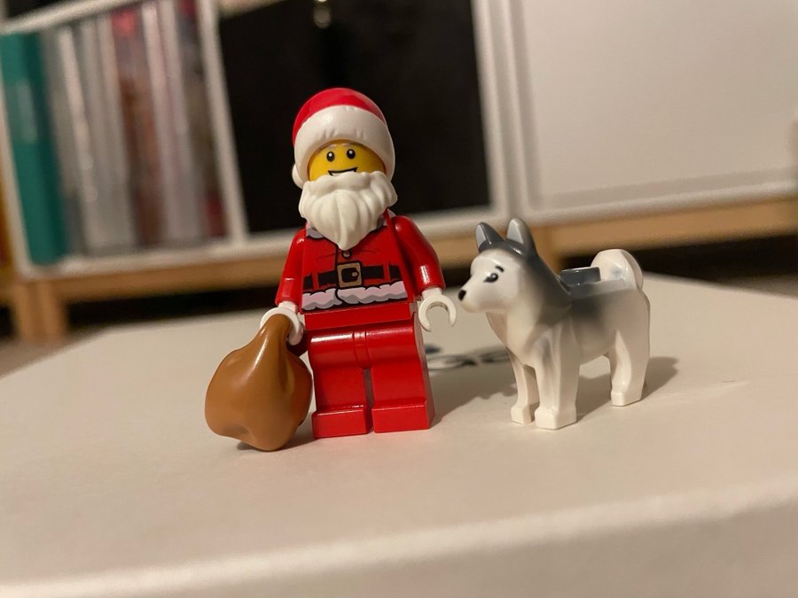 Lego - Minifigur - Jultomte med slädhund - Jul