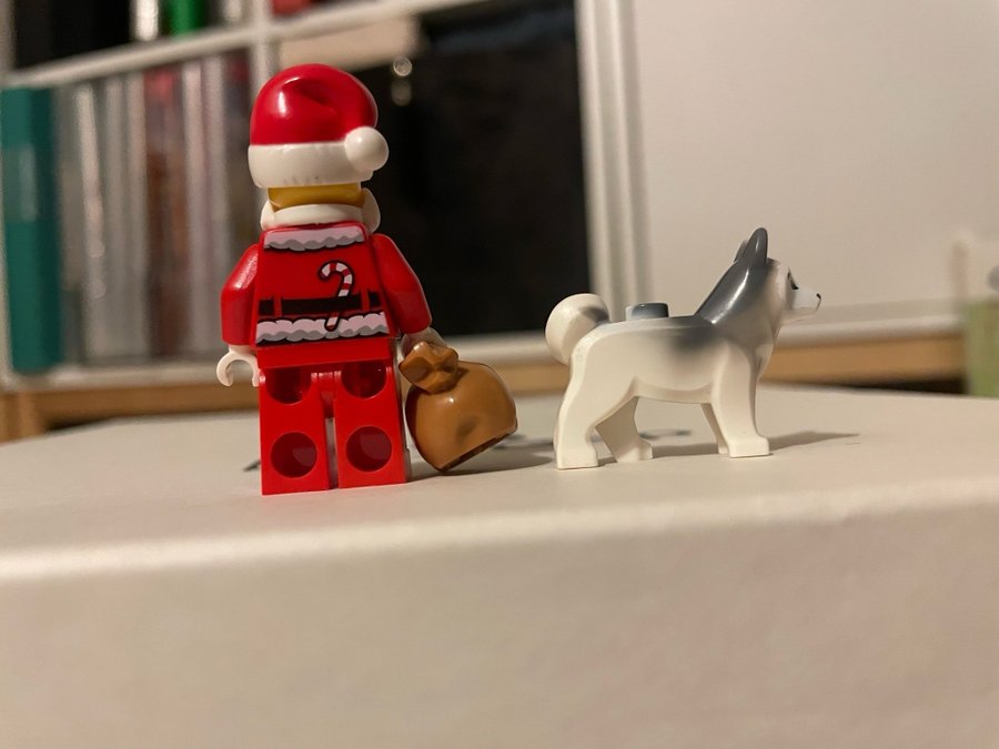 Lego - Minifigur - Jultomte med slädhund - Jul