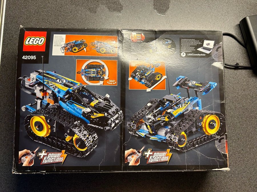 Lego Technic 42095 - Remote Controlled