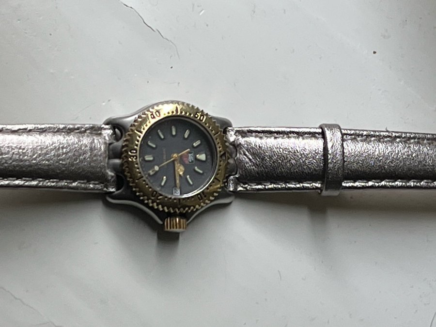 TAG Heuer 200 Meters Kvarts Damklocka