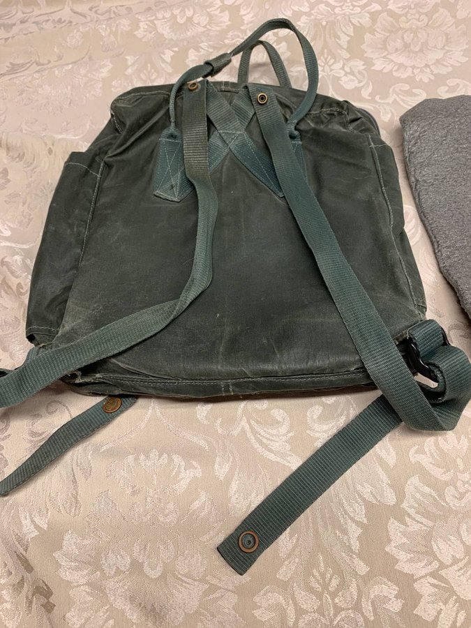 Retro vintage Fjällräven Kånken ryggsäck grön med sittdyna