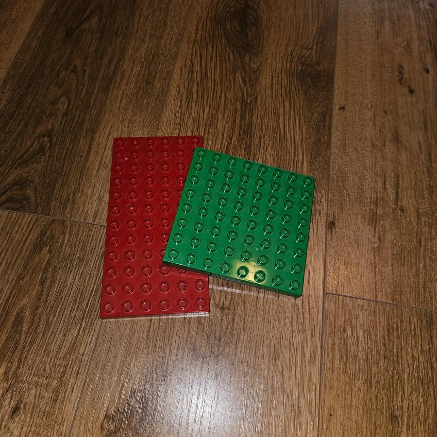 Lego duplo Grundplattor Röd  Grön