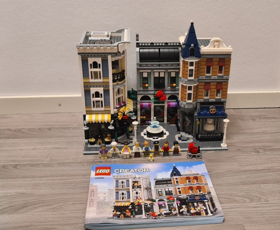 Lego 10255 assembly square stora torget modulhus