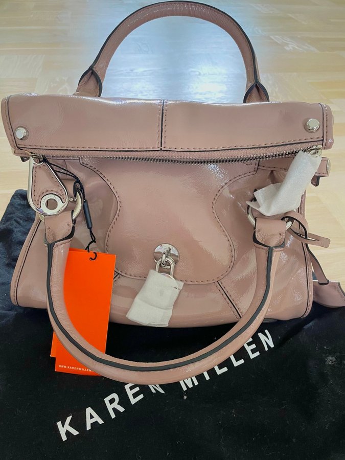 Karen Millen taupe pink rosa skinnväska lyx brand varumärke