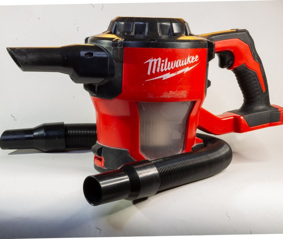 Milwaukee M18 CV, Dammsugare