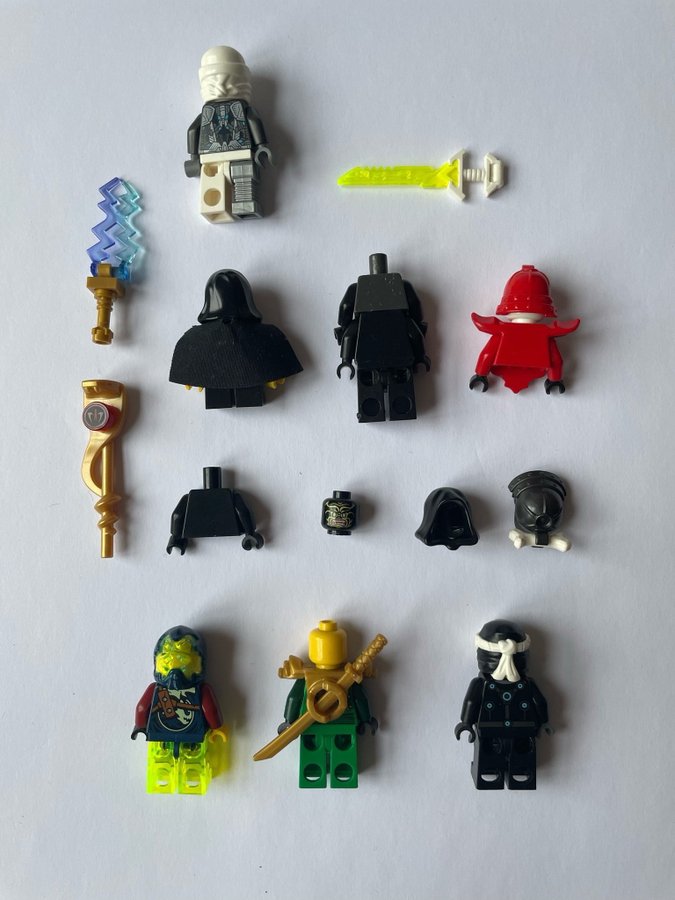 Lego Ninjago Minifigurer  Tillbehör