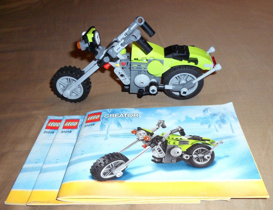 LEGO : Technic / Highway Cruiser Set 31018