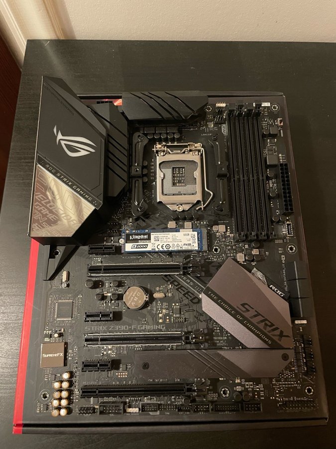 ASUS ROG STRIX Z390-F GAMING