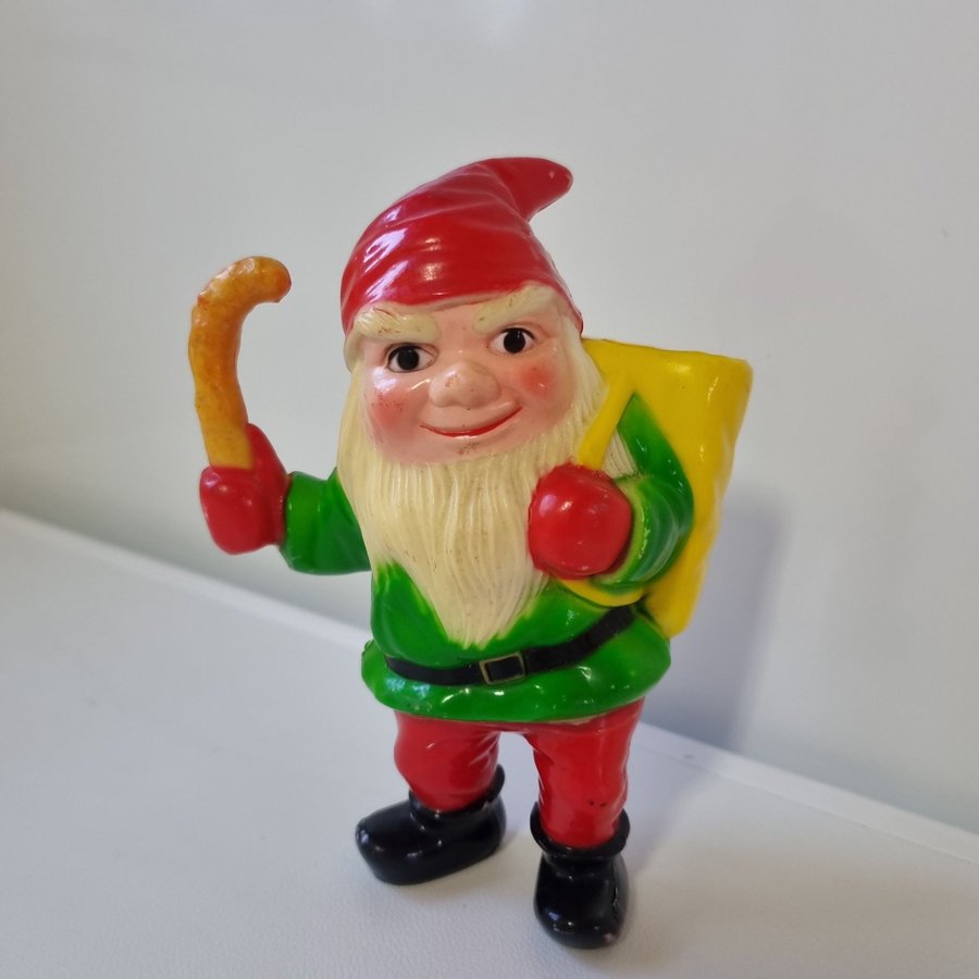 Tomtefigur i plast med säck på axeln - Retro - 14 cm S Samfraktar